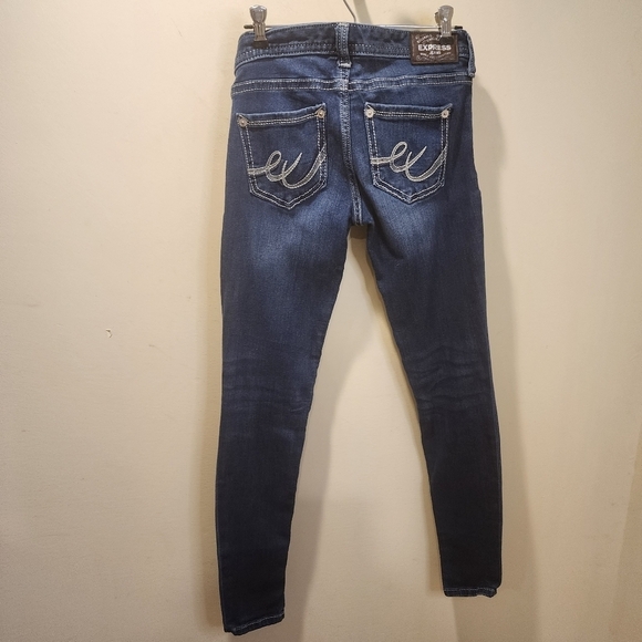 Express washed blue skinny low rise jeans 2R - Picture 11 of 12